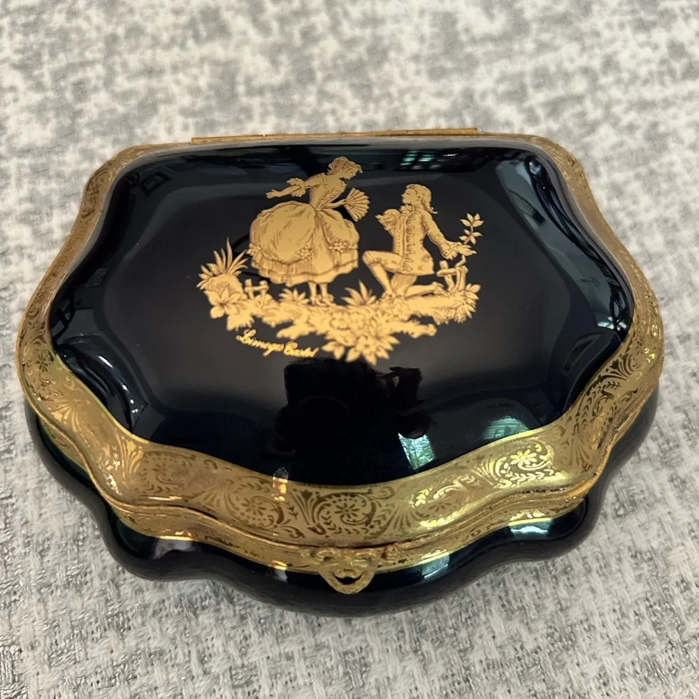 Gorgeous Limoges Cobalt Blue 22K Gold Trinket Box Hinged Lid Courting Couple